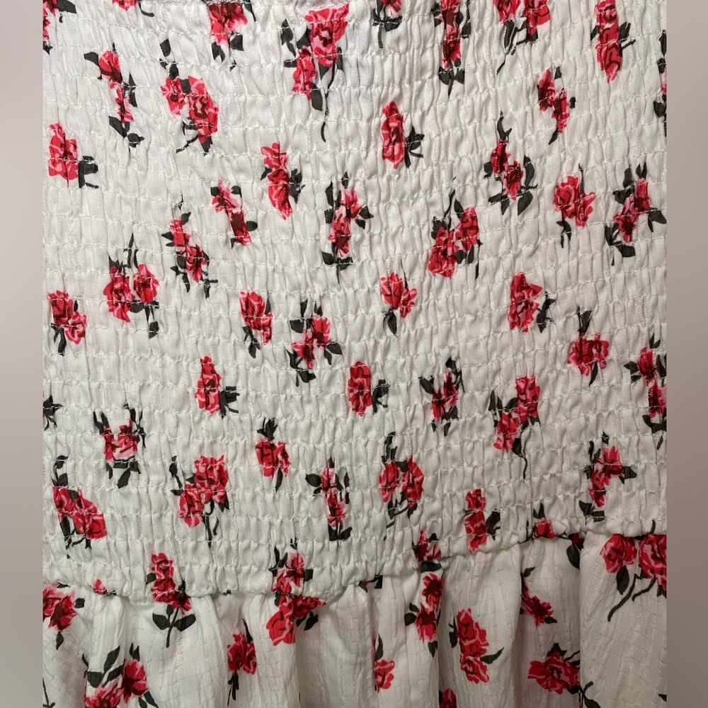 White Floral Romper Playsuit With Puff Sleeves Size 0X NWOT - Picture 6 of 6